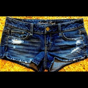 Womens junior size 2 short American eagle jean shorts